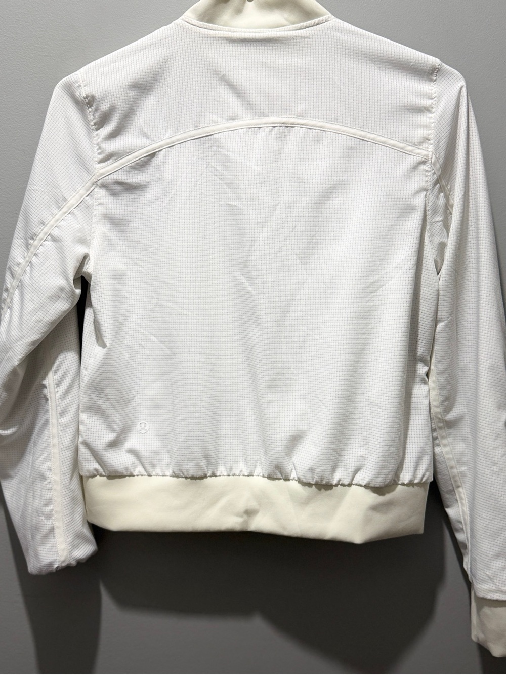 Lululemon Bomb Around Reversible Jacket - White - Picture 7 of 9